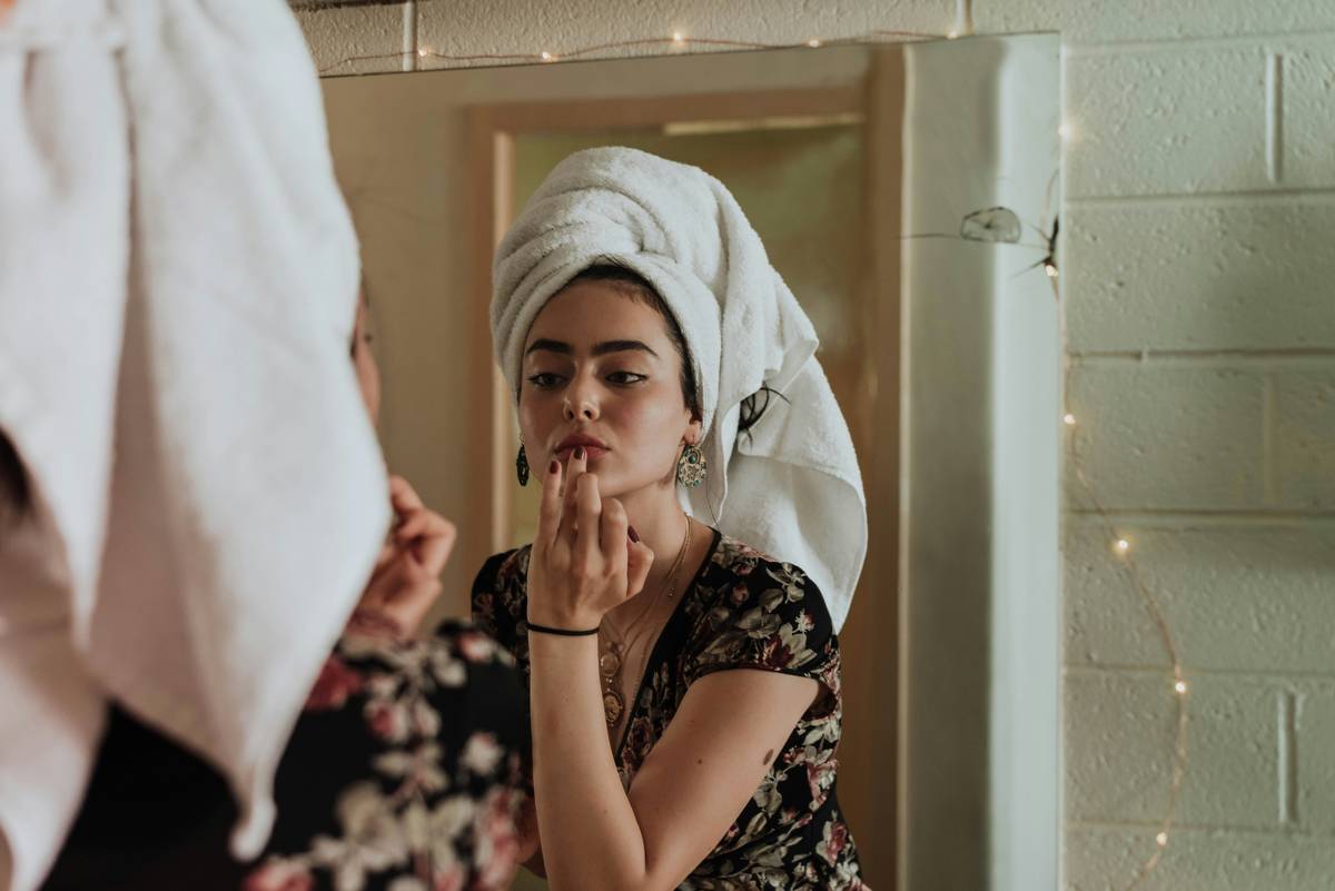 Makeup Artist Reviews: 7 Proven Tips to Avoid Costly Mistakes