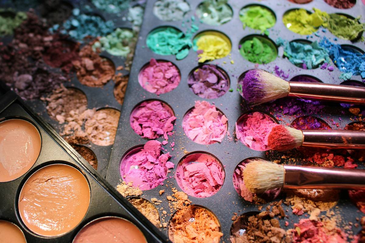 Makeup Artist Secrets: 7 Proven Tips to Avoid Costly Mistakes